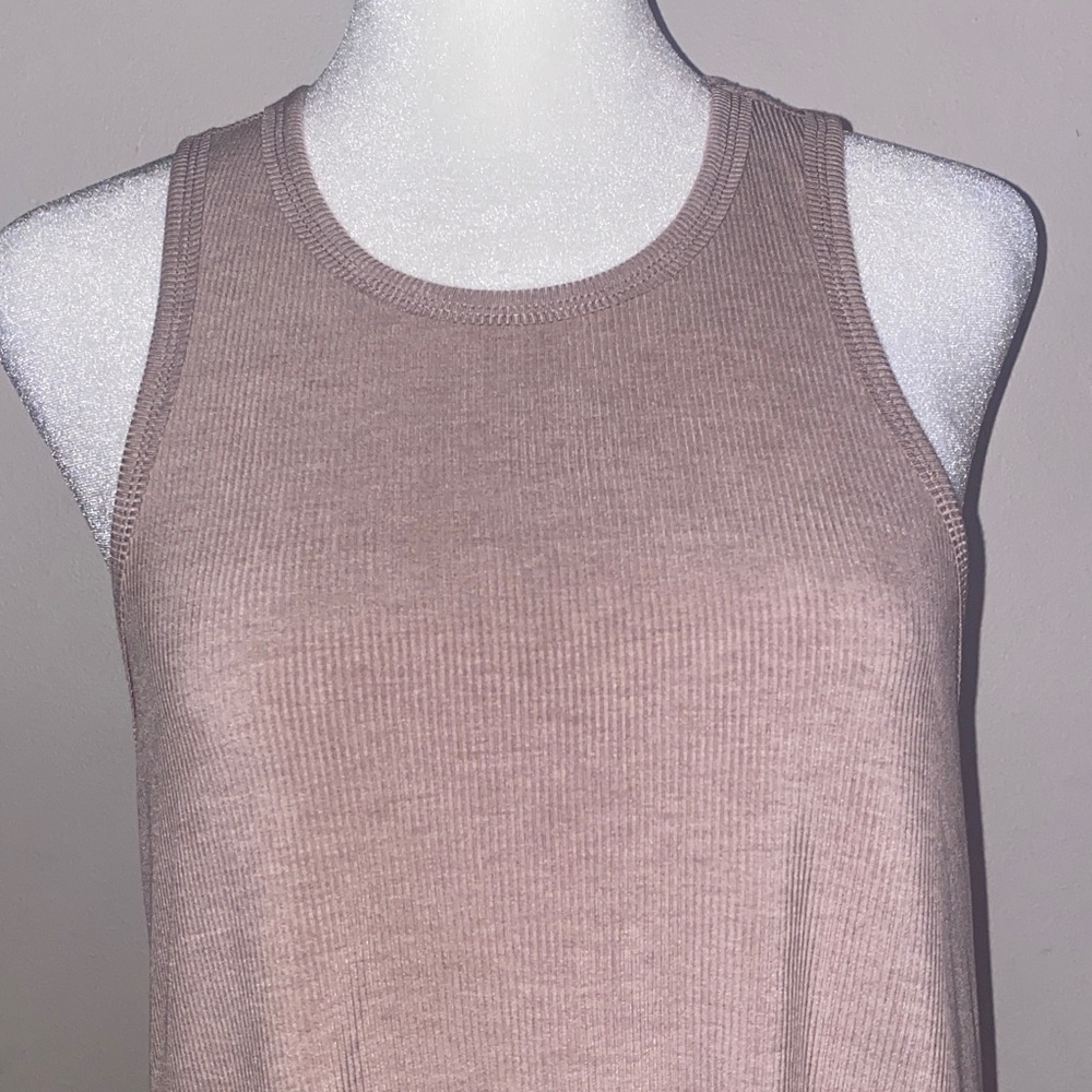 Dress Forum Flowy Racerback Tank - Picture 2 of 12